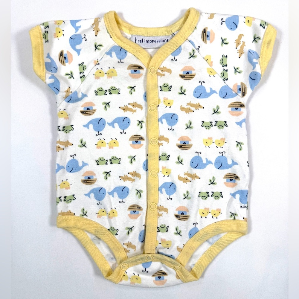 FIRST IMPRESSIONS Vintage 2002 Baby Animal Print Bodysuit Short Sleeve Size 3–6M